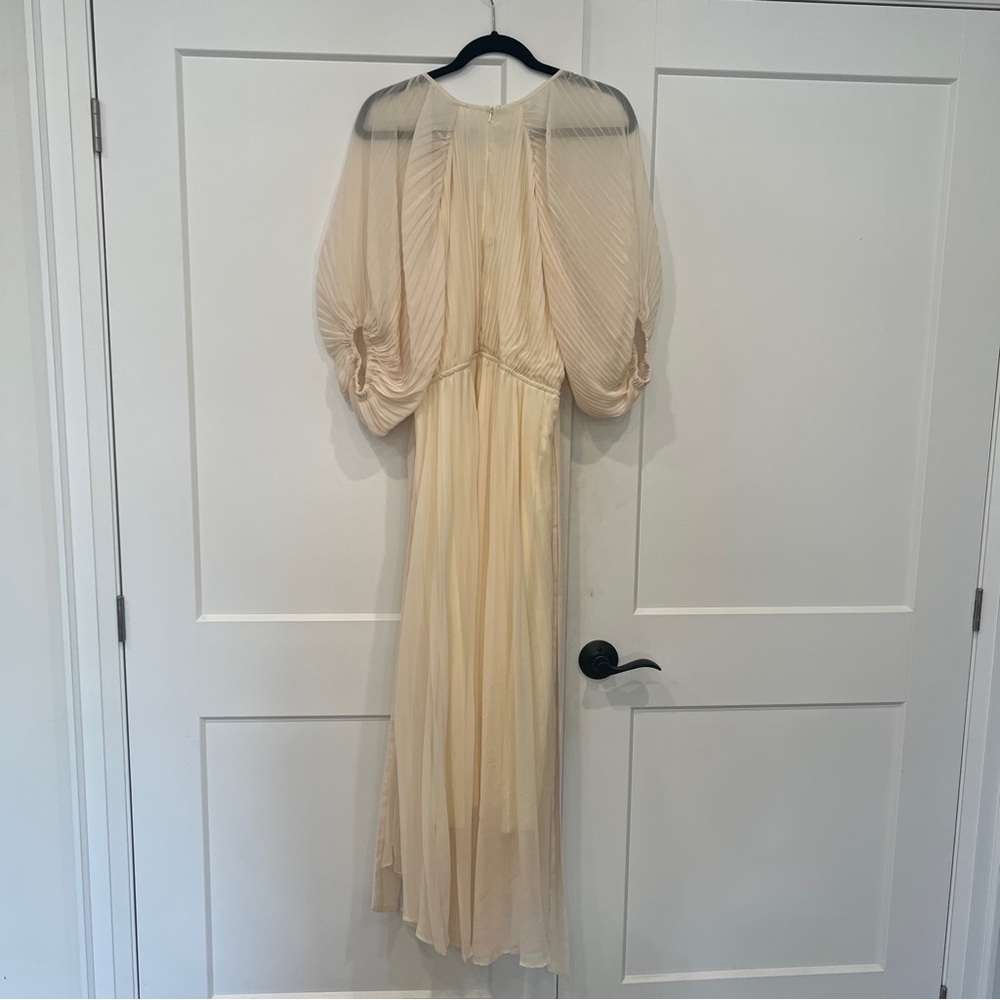 Elegant Cream Maxi Dress - Picture 12 of 12
